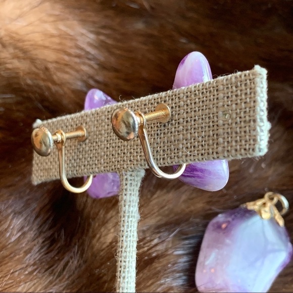 Vintage | Purple Natural Stone Gold Tone Screwback Earrings & Pendant (no chain) - Picture 4 of 16